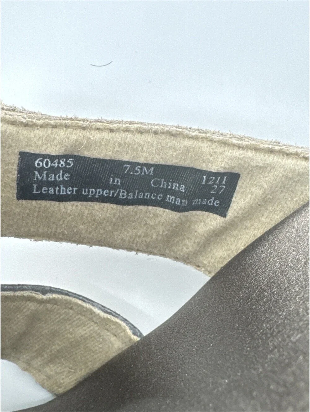Clarks Bendables Women's Sandals Adjustable Strap, Leather, Beige, Size 7.5